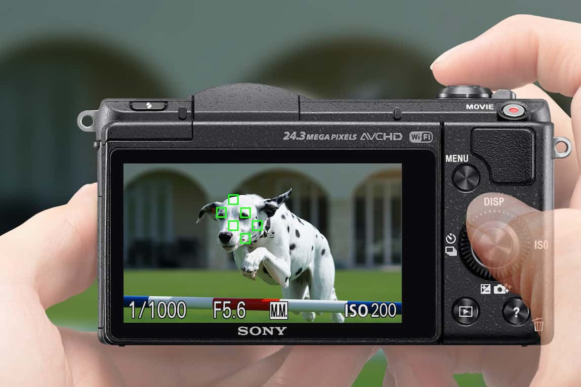 Cameră foto inteligentă | Cameră foto digitală cu NFC şi Wi-Fi