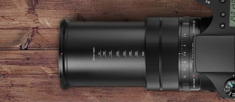RX10 III cu obiectiv cu zoom de 24-600mm cu diafragmă largă F2.4-4