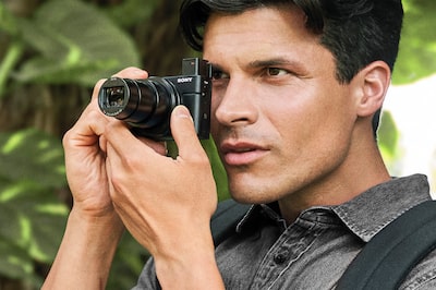 Cameră foto compactă RX100 VII, focalizare automată fără rival