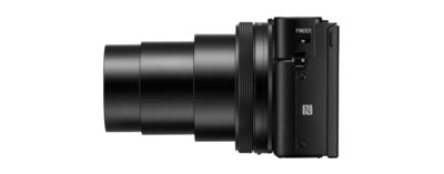 Cameră foto compactă RX100 VII, focalizare automată fără rival