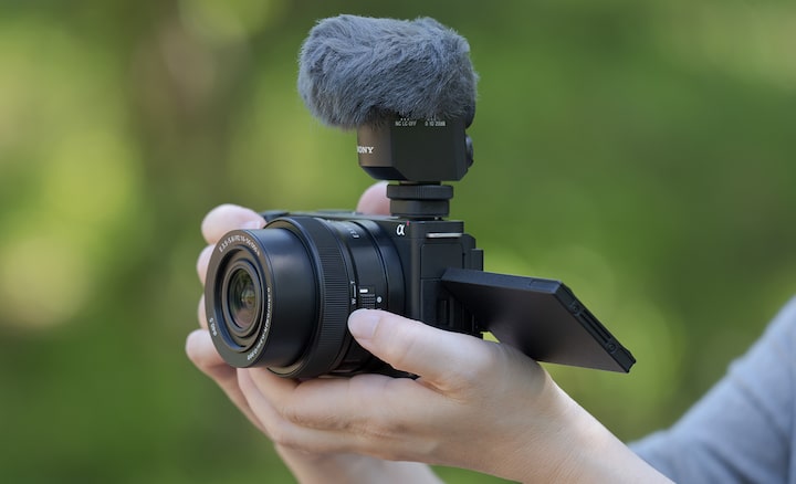 E PZ 16-50mm F3.5-5.6 OSS II | Sony Romania