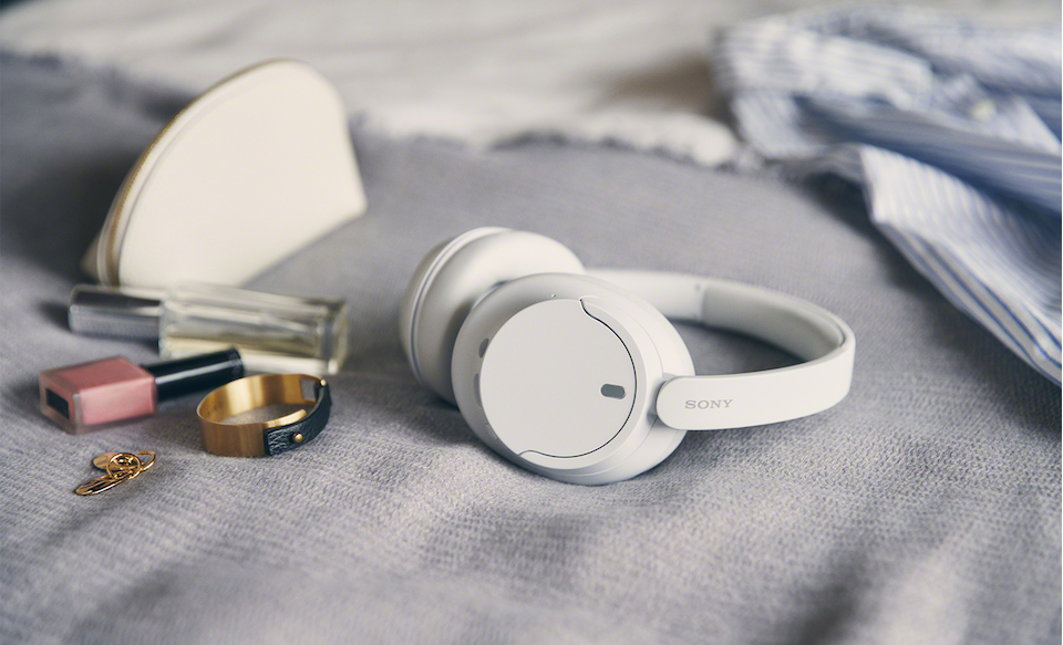 Utilizarea căștilor wireless Sony WH-CH720N | Sony Romania