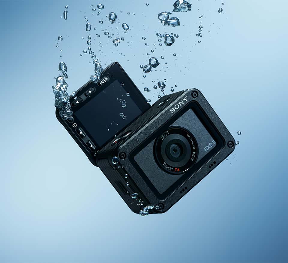 Cameră premium RX0 II, robustă și cu dimensiuni reduse | DSC
