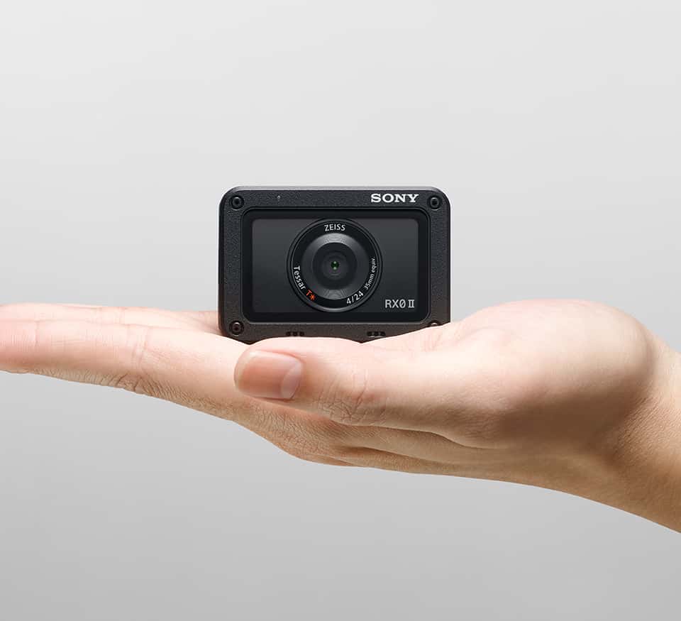 Cameră premium RX0 II, robustă și cu dimensiuni reduse | DSC